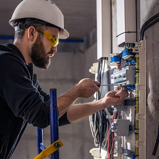 Manutenção elétrica em Santos | VSR Serviços Industriais